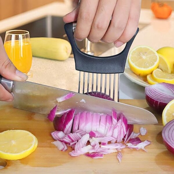 GripSlice – Safe & Steady Slicing Holder - Image 3